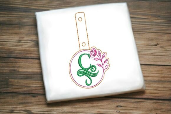 Elegant Floral Monogram Keychain C ITH
